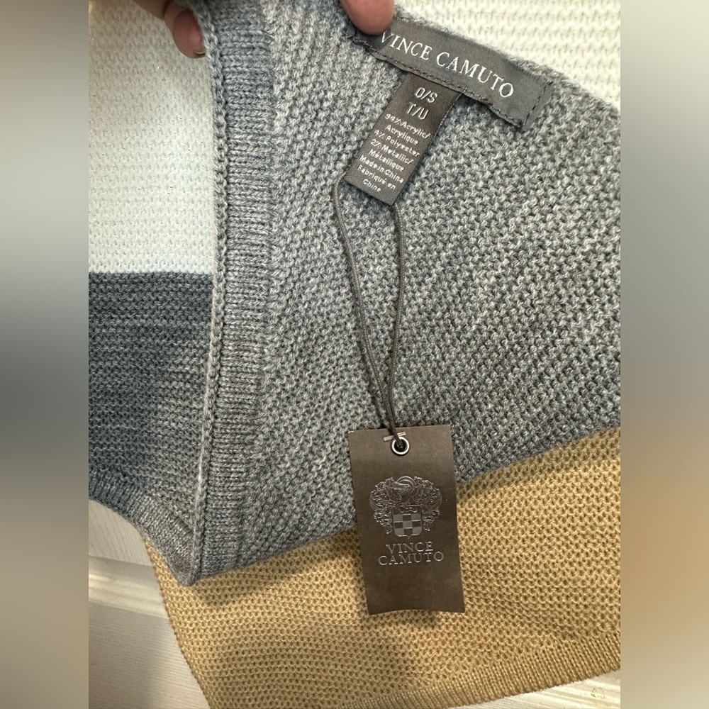 Vince Camuto Men's V-Neck Gray